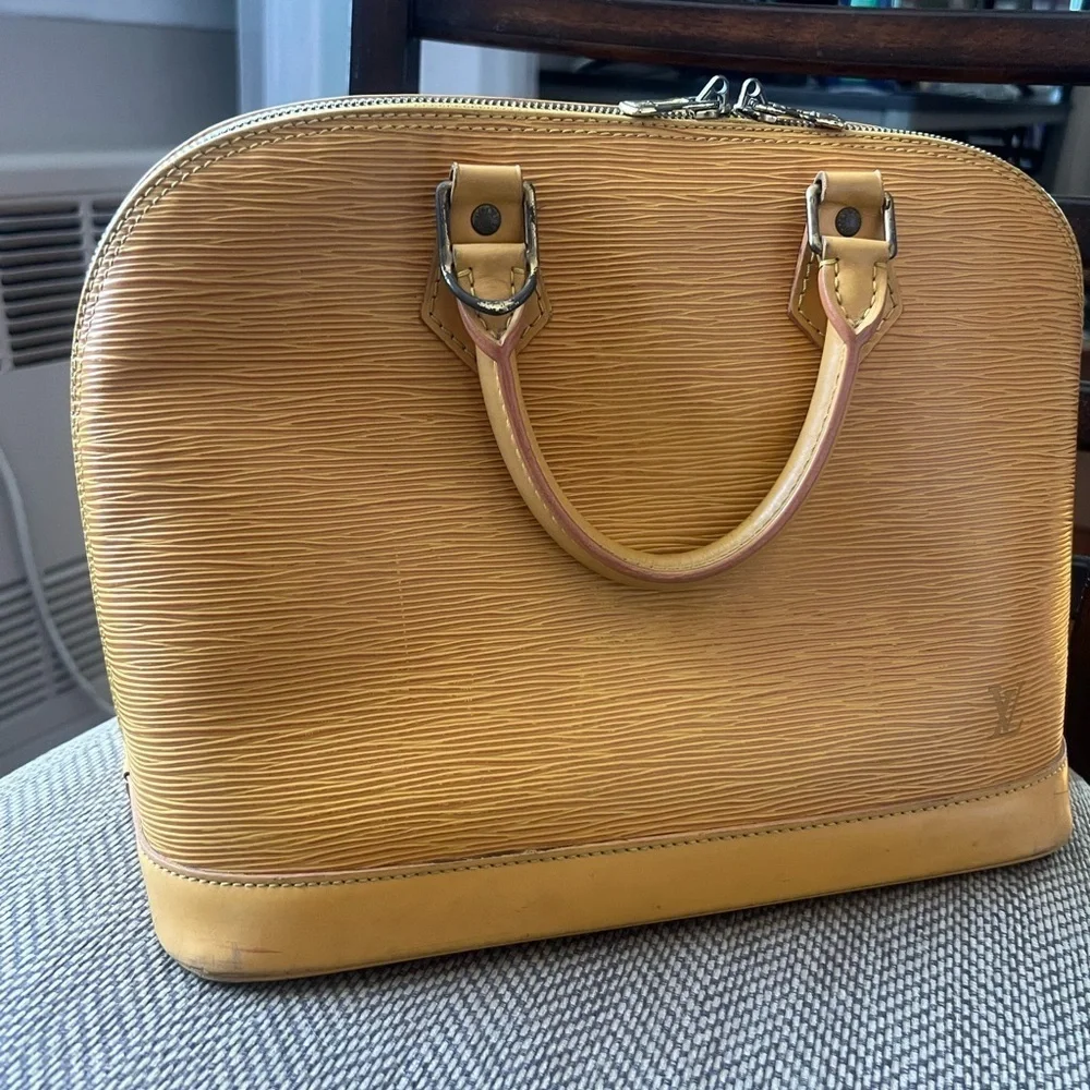 LOUIS VUITTON Epi Alma Hand Bag Yellow, Pre-Loved, comes with COA!